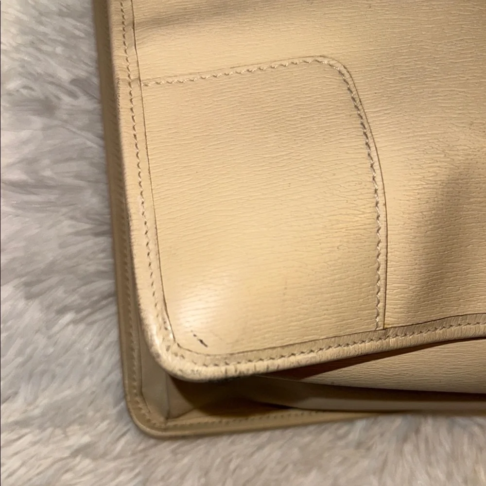 ✨RARE✨ Authentic Gucci “Birkin” style Beige/Cream Leather Satchel 🤎 - Picture 11 of 16